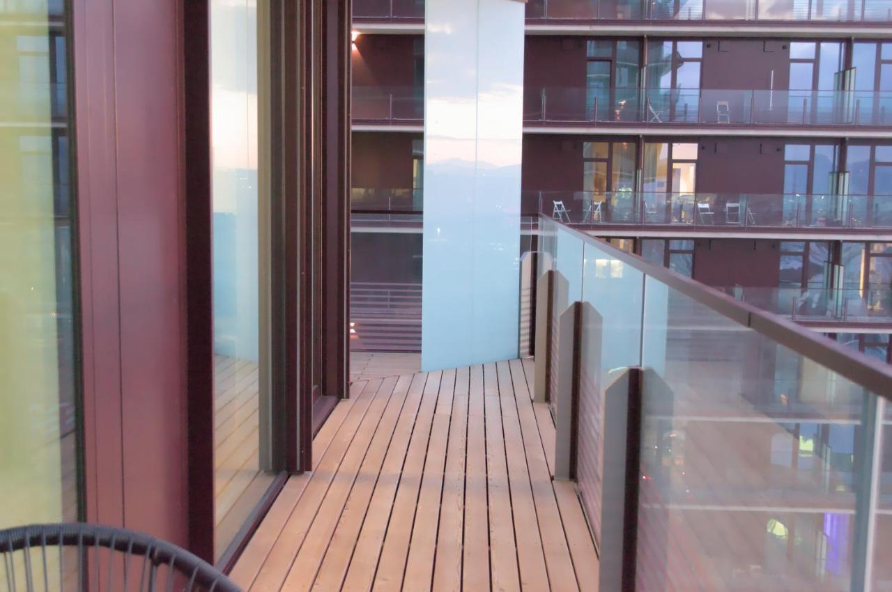 Triiiple Suites Level 22 Mit Balkon Und Tiefgarage Vienna Exterior photo